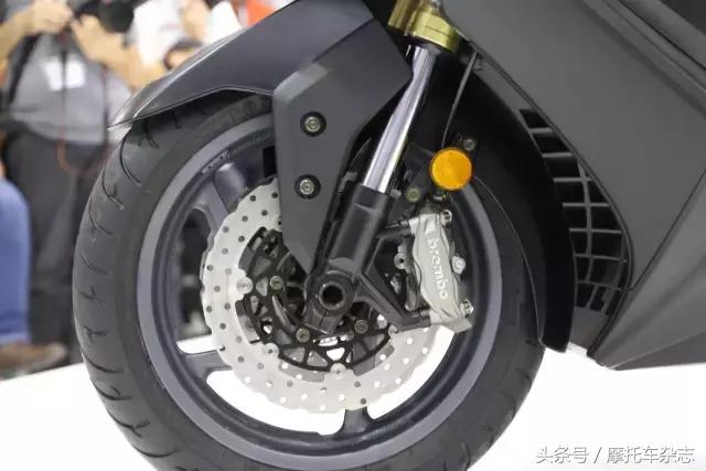 本田adv750和雅马哈tmax光阳ak550,光阳ak550premiumckd版大陆啥时候上市