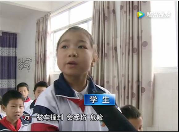 洪山镇小学开展交通安全教育,学校开展交通安全教育及整治工作