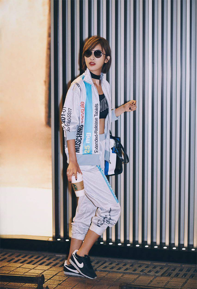 刘雯最新穿搭卡其色老爹鞋,刘雯穿的运动鞋有哪些