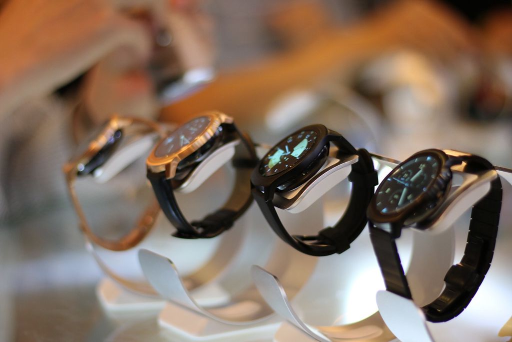 续航长支持esim可回微信的手表,ticwatch2经典版续航