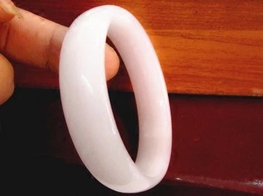 和田玉市场恶性循环,近来经济不景气和田玉销量走低