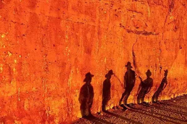 国外创意婚纱摄影作品,激发摄影师灵感的创意婚纱照