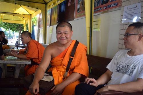 撞脸岳云鹏的路人,那些与岳云鹏撞脸的人