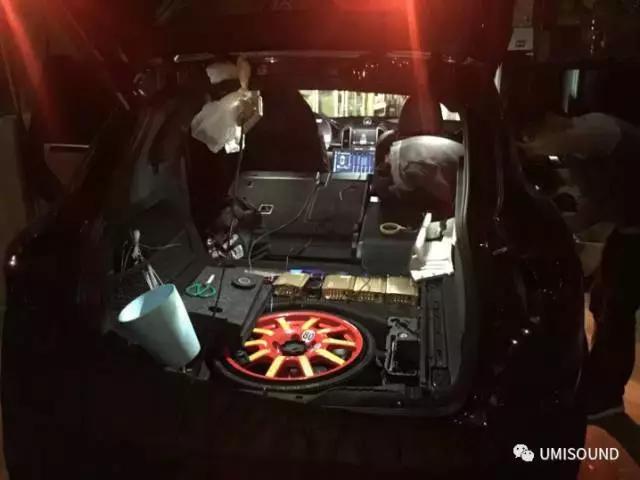 保时捷卡宴铂金版加装dsp功放,保时捷卡宴加装功放