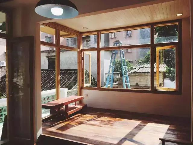 不用逃离北上广，他花10万任性改造租来的破院照样活得率性精彩