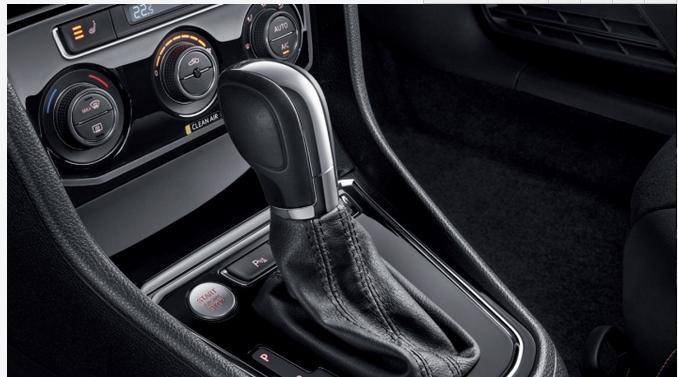 2017款全新宝来平凡中庸的外表踏实稳重