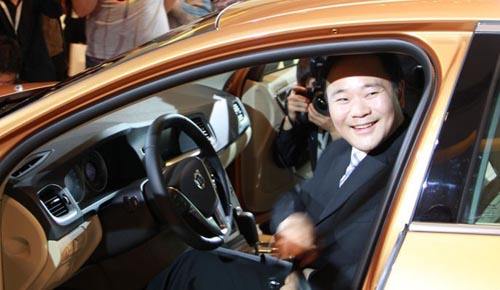 李书福换自家品牌沃尔沃S80L座驾，难道又是一波黄婆卖瓜？