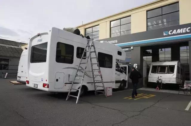 新西兰一家三口花费多少,一家五口自驾新西兰旅游