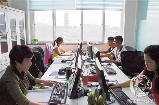 在农村做电商卖农产品,乡里乡亲农村电商