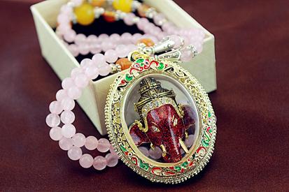 泰国平安佛牌图片的意义 (关于泰国佛牌你不知道的秘密)