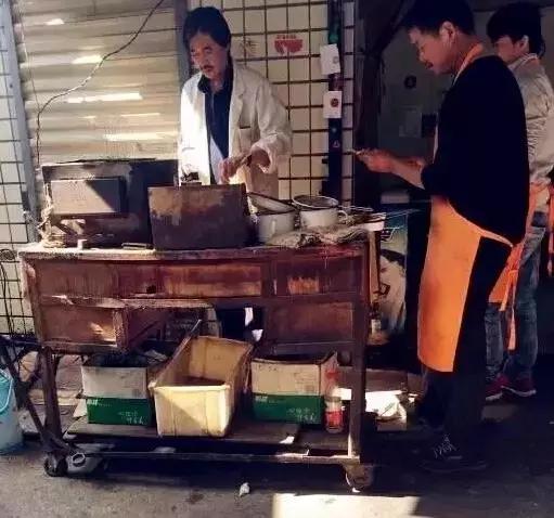 武汉青山的苍蝇馆子,武汉本地人吃的苍蝇馆子