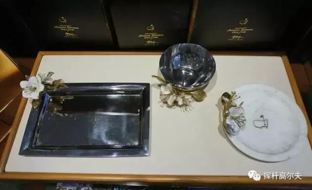 到巴黎必买的小礼品,到巴黎必买的奢侈品