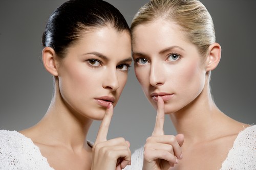 鼻子发红什么原因造成的,鼻子发红有什么征兆迷信