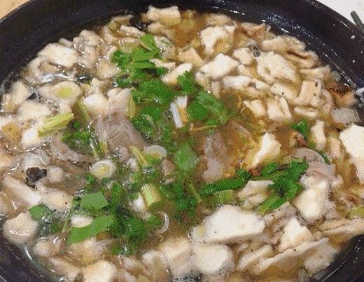 表说偶们不够洋气！但好吃呀！撸起袖子吃中华百年历史的汉堡！