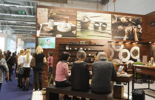 头号陶贩：从地摊卖烟灰缸到台湾80%的茶人茶馆都用他做的茶器