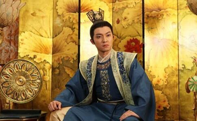 盘点史上被戴绿帽的皇帝，这位与皇后各玩各的，这位心甘情愿被绿