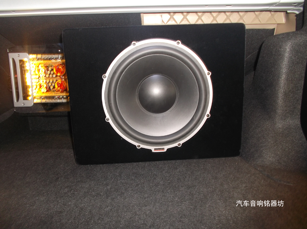 茂名丰田锐志改音响,湛江丰田锐志改装音响价格