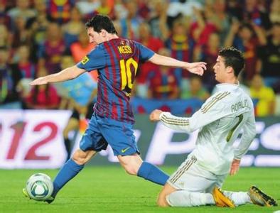 c罗得知梅西被喷搞笑图片,c罗梅西调侃国足视频