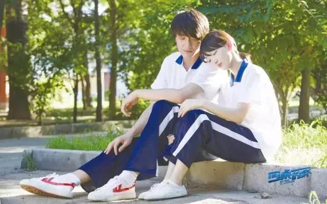 山寨回力鞋杨幂穿,杨幂回力鞋有木有字母