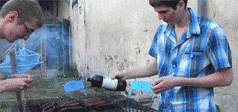 搞笑gif趣图从来没见过,搞笑gif趣图乒乓球新打法