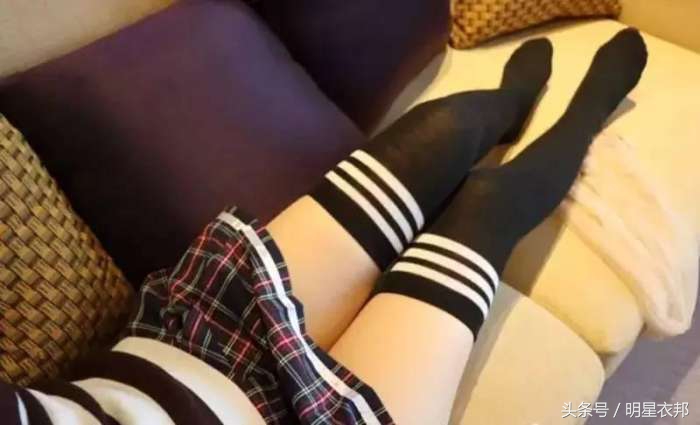 日本初中生过膝长筒袜,日本女生过膝长靴