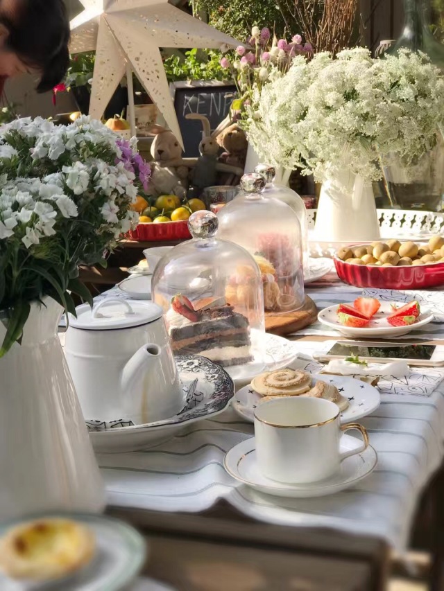 太多人读得懂风花雪月,读懂风花雪月却走不出沧海桑田