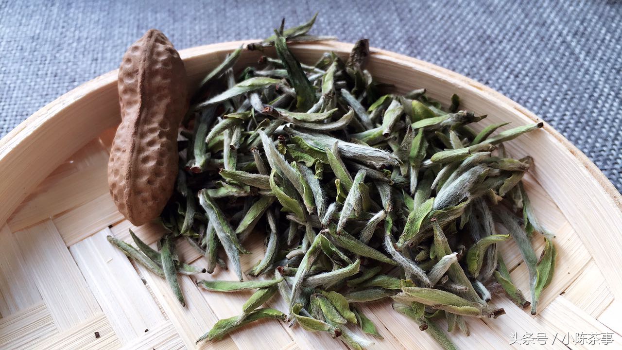 白茶新茶饼怎么收藏比较好,白茶生茶熟茶收藏方法