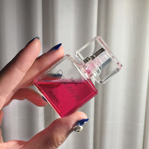 推荐几个比较好的眼药水 (眼睛辣痛流泪可以用眼药水吗)