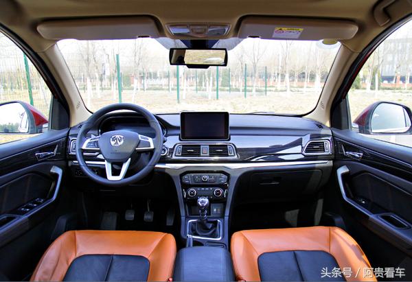 北汽威旺m50对比730哪个好,宝骏730和威旺m50f哪个比较好