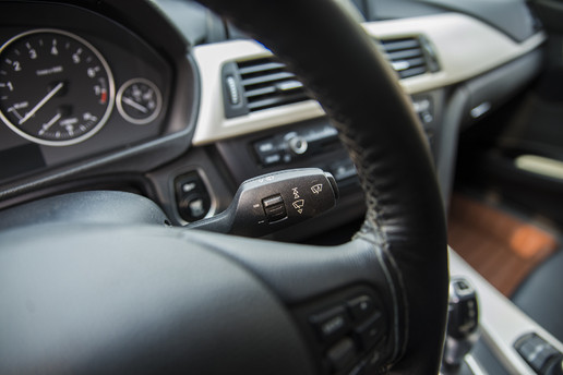 宝马316i有17款的吗,宝马316i值不值得入手