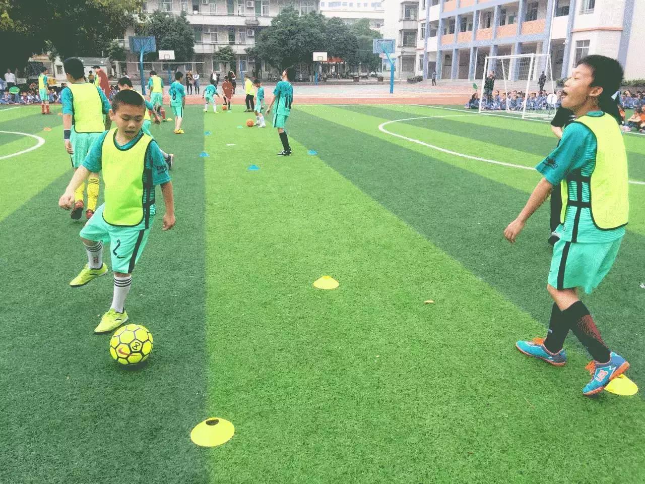 公益足球来啦！U互动五人足球赛这次只为湛江每一个热爱足球的你