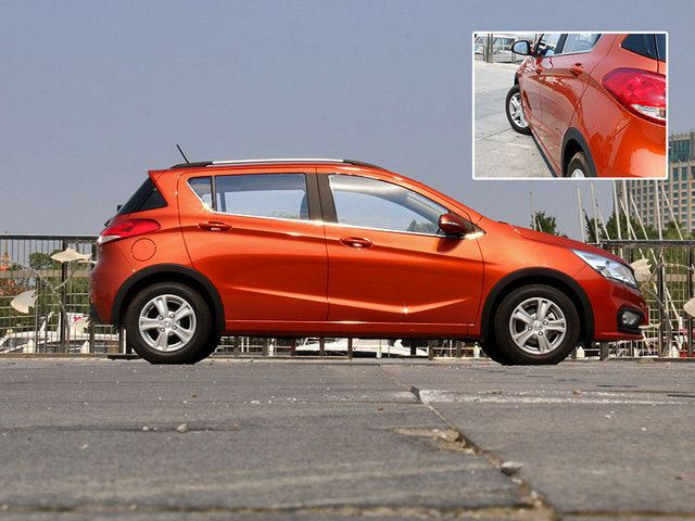 吉利远景x12017款天窗,吉利远景x1自动挡价格带天窗