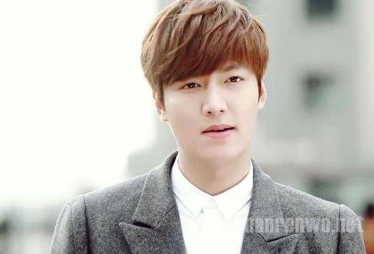 黑头痘痘不能乱挤,去黑头粉刺痘痘有什么办法