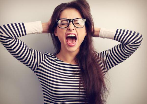 卫生巾还有一些奇特用法，骑共享单车也能用到？