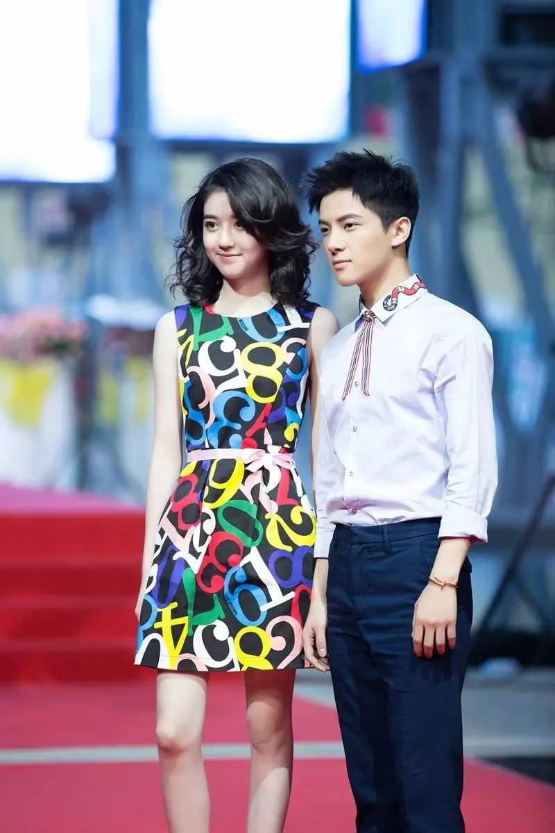 李凯馨仿妆,李凯馨的化妆包