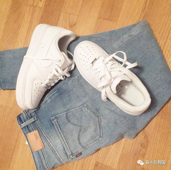 换季该买什么鞋子,换季买什么鞋子好看