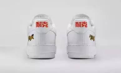 “歪果仁”为中国年操碎了心英国小伙伴抢不到红包,暴躁了!