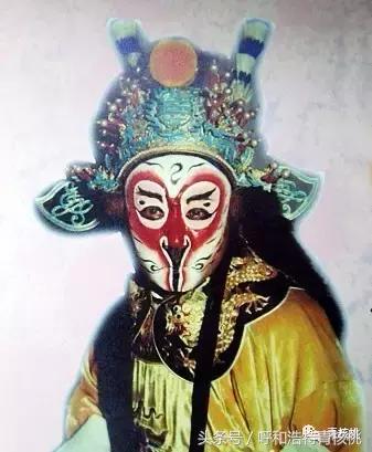 六小龄童出生上海猴王世家,六小龄童为什么是猴王世家