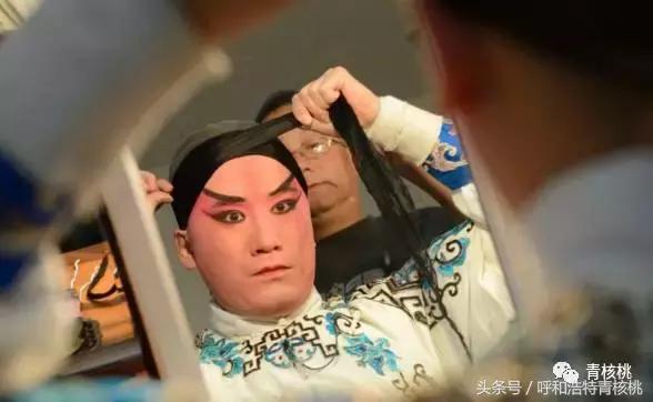 六小龄童出生上海猴王世家,六小龄童为什么是猴王世家