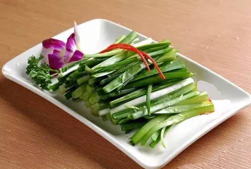 韭菜含有丰富的维生素,春天韭菜第一茬为什么不能吃