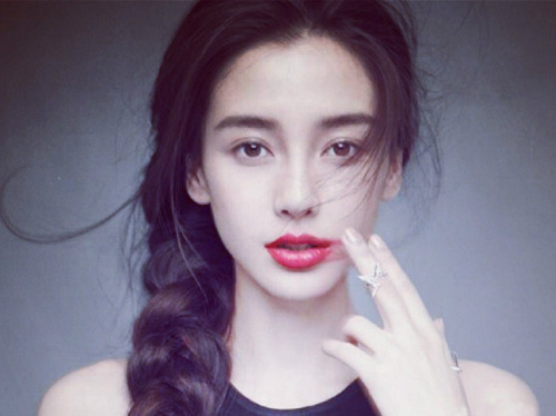 嘴巴唇纹怎么去除最快,唇纹深怎么办的图片