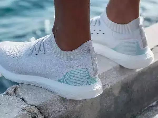 有袜套的鞋怎么搭配,适合搭白袜套的鞋