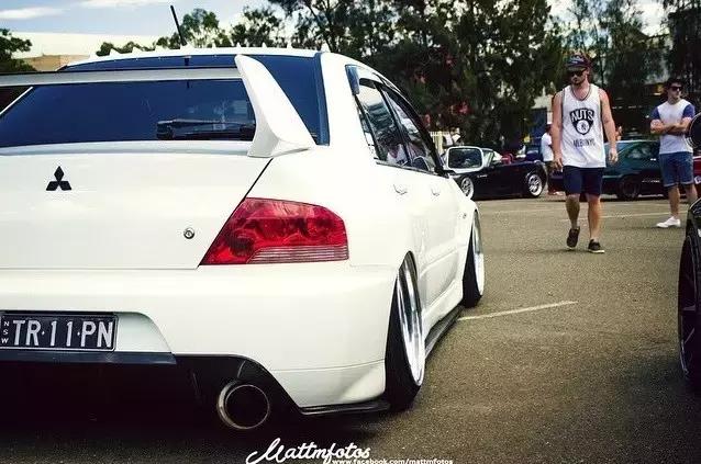 本想把EVO卖掉跳出改装坑，买了高尔夫7R后却又重新“吸毒”