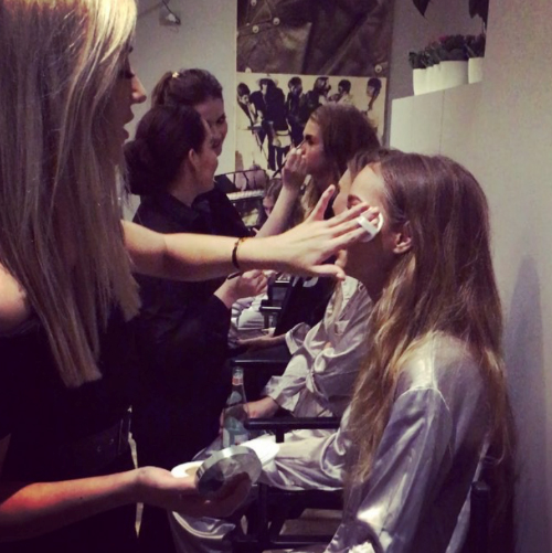 选择越来越多，可化妆包里总是少不了一款气垫粉底