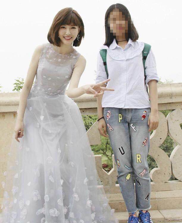 唐嫣微博晒美照剪了短发嫩如少女,唐嫣剪光短发的样子