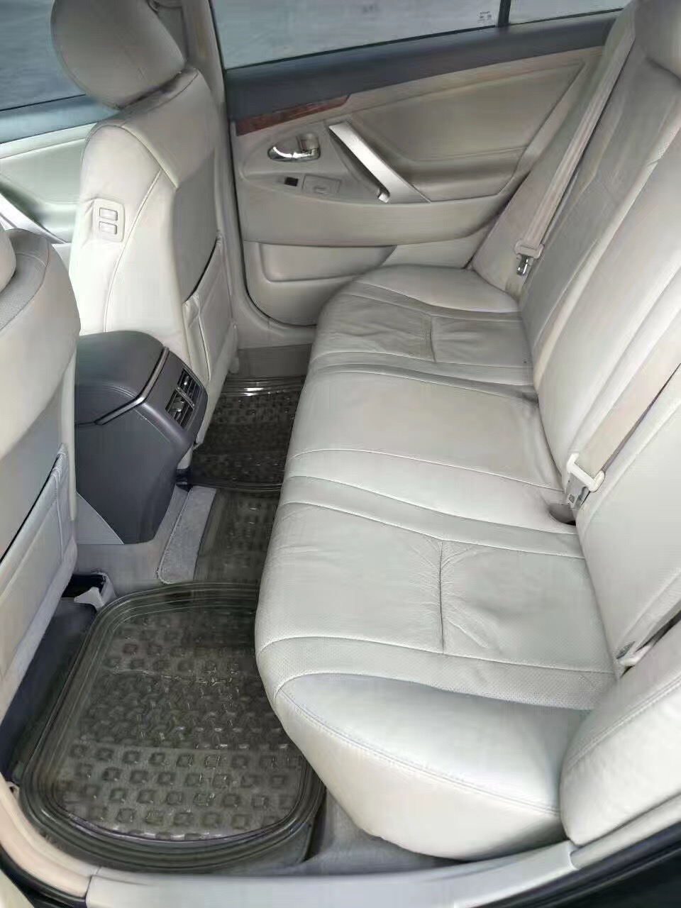 8万块的丰田凯美瑞混动,8万左右凯美瑞