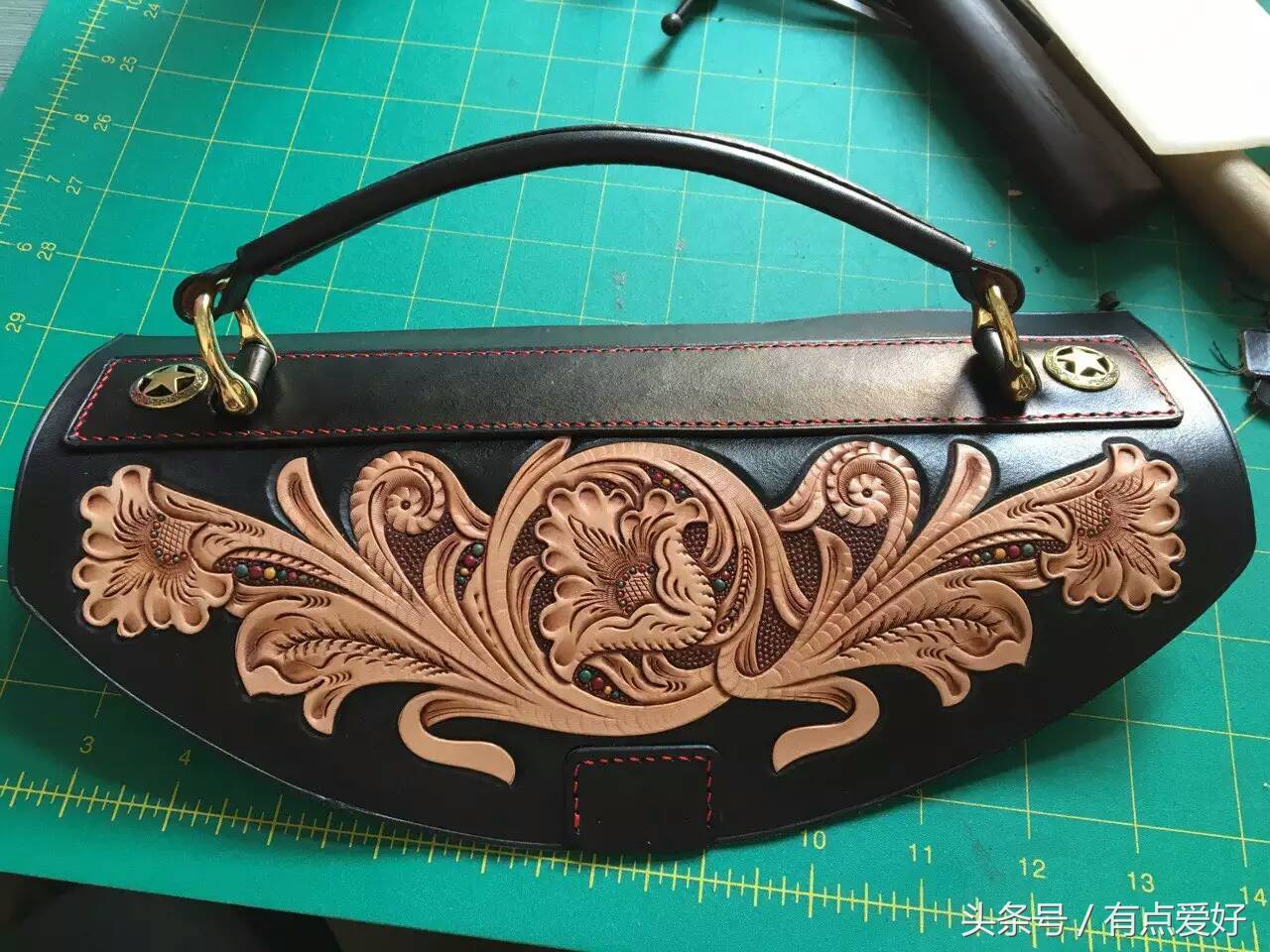 最简单的皮雕图片,简单介绍皮雕