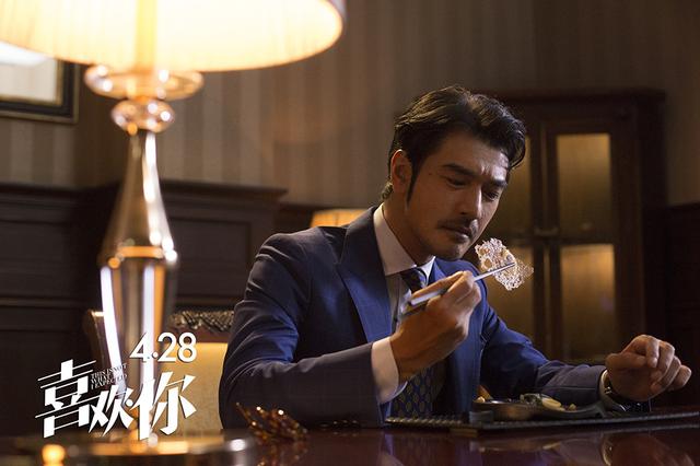 六分钟看完喜欢你周冬雨金城武,周冬雨金城武精彩片段