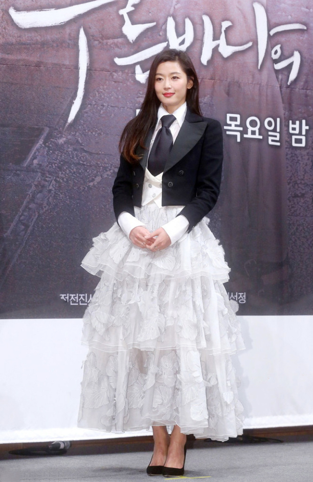 气质优雅高端女装套装裙子春夏款,这几款裙子夏天穿洋气爆棚