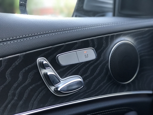 原来你是这样的奔驰E200L！一个靠谱女司机的野蛮选车体验